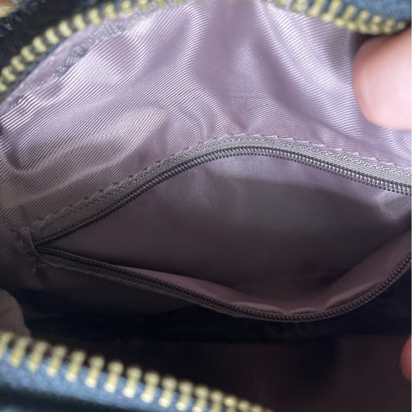 GBG Los Angeles Black purse NWOT chain strap faux fur on one side - Picture 4 of 5